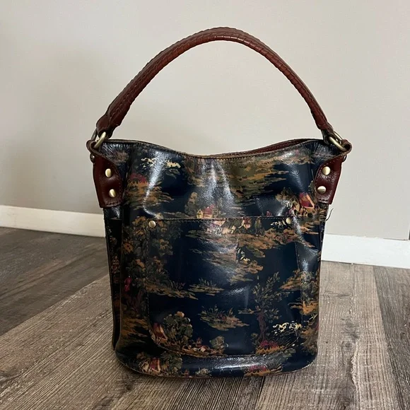 Patricia Nash Kent Countryside Bucket Bag - Picture 4 of 8